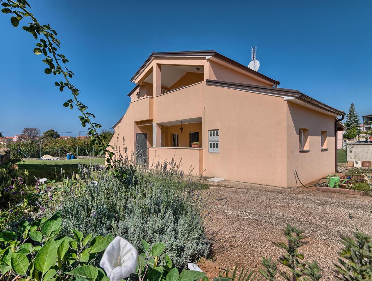 Jendrusa Apartment Fazana Exterior photo